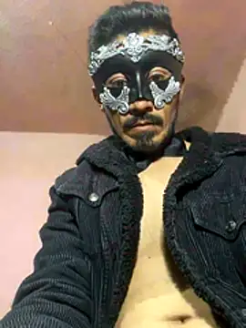 maxitravieso live sex cam