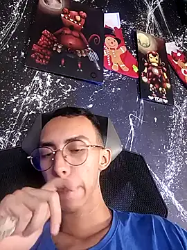 EthaanCox live sex cam