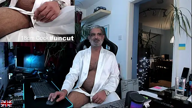 OnlineBossUK live sex cam