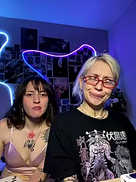 Dooubletroublee live sex cam