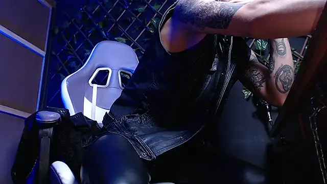 Dicaprioo_'s cam snapshot