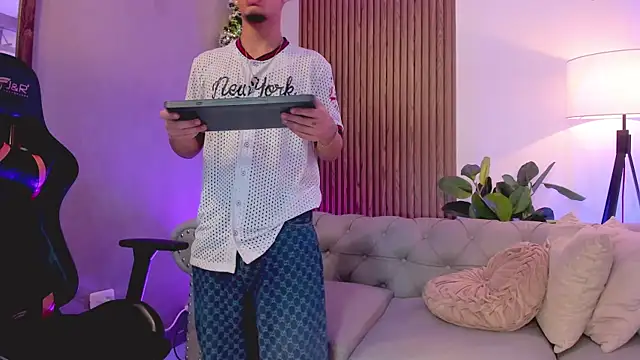 Hot_alex21's cam snapshot