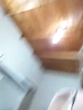 Iris_love18's cam snapshot