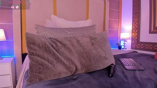 AbigailCarter's cam snapshot