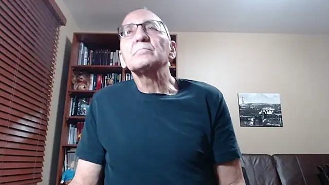 Tommychat's cam snapshot