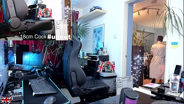 OnlineBossUK live sex cam