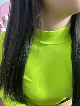 Clara8899 live sex cam