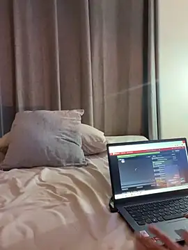 GiaStonne live sex cam