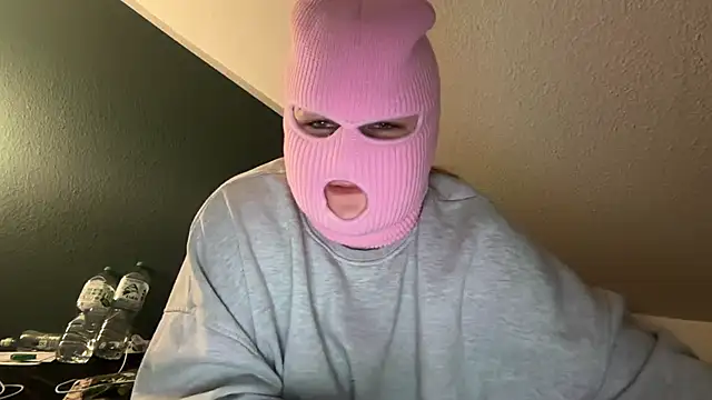 sluddykenna live sex cam