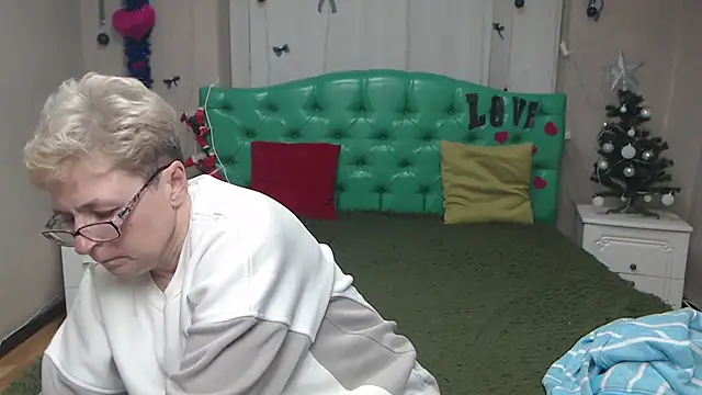 EmiliaGree's cam snapshot