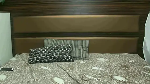 LucyBlondy's cam snapshot