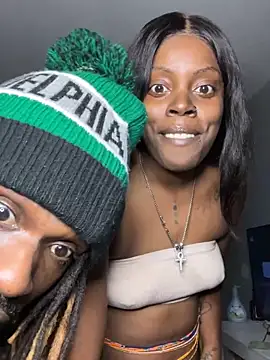 IntrovertedUnicorn live sex cam