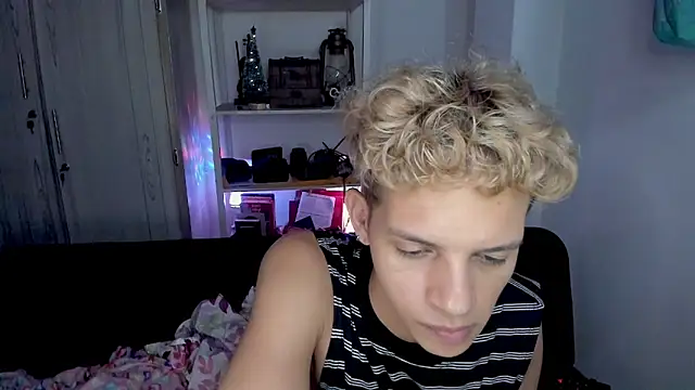 tylernova live sex cam