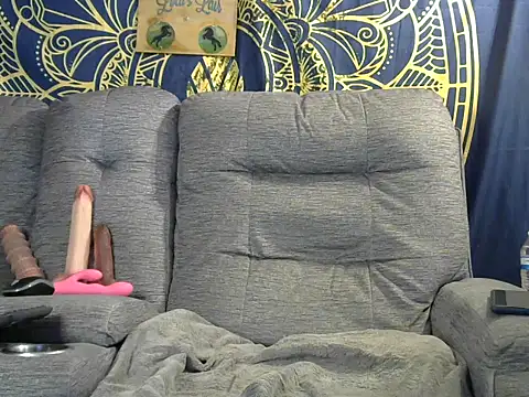 lovely_lola1111's cam snapshot