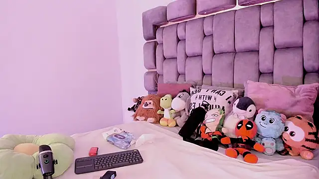 Camila_Matinez_'s cam snapshot