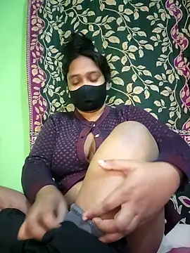 Aruna-1 live sex cam