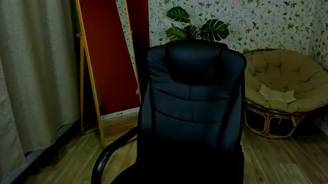 Mira__Blush's cam snapshot