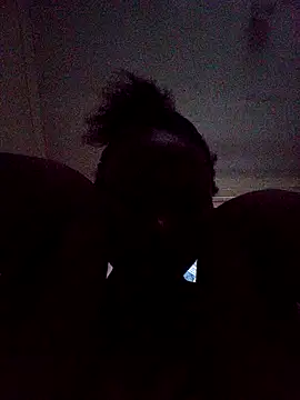 Sweethoneypot25's cam snapshot