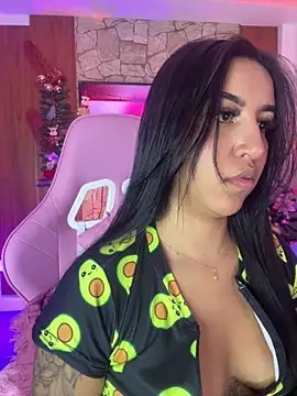 Tamara_Roberts1's cam snapshot