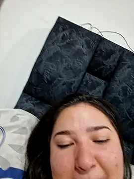 saritaa_8's cam snapshot