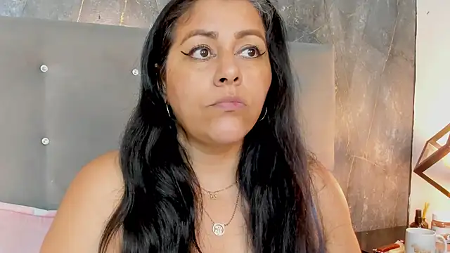 SexxyPamela's cam snapshot