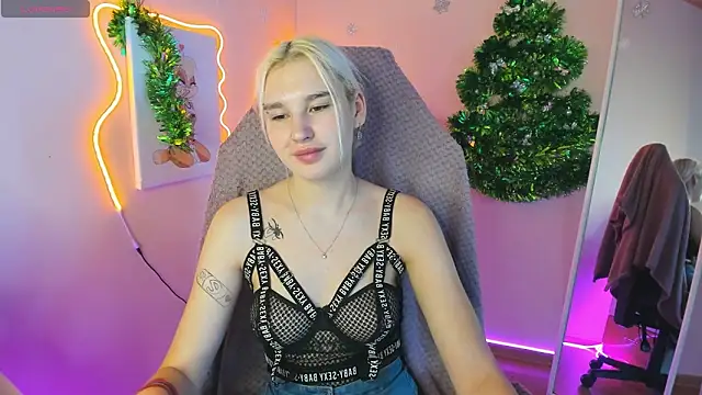 EvelinaLuu's cam snapshot