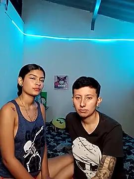 Mei_and_Gaby's cam snapshot