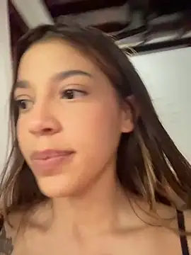 Danisaenz__'s cam snapshot