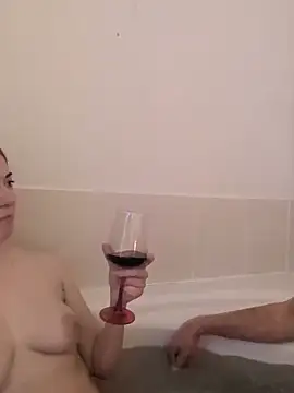 Cinnamonshots live sex cam