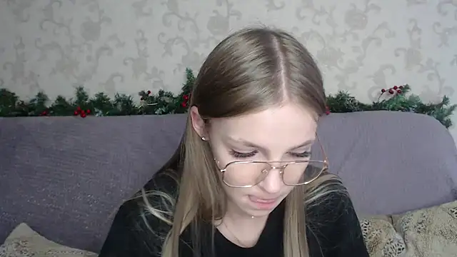 HitGyrl's cam snapshot