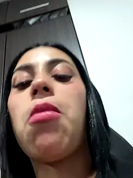 AlannaEvons live sex cam