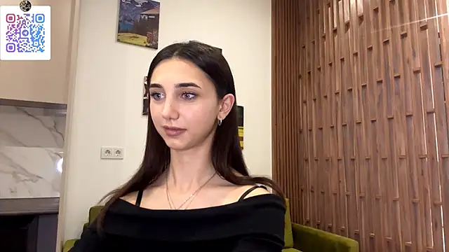 LinaMour's cam snapshot