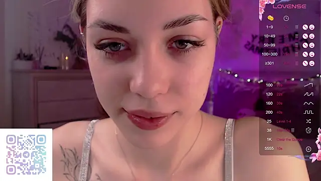 Leila_Vanilla's cam snapshot