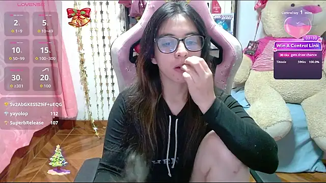 Maggie_Fox3's cam snapshot