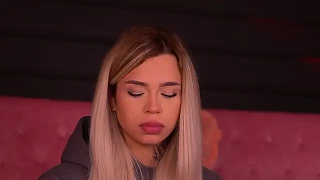 NickyBenz live sex cam