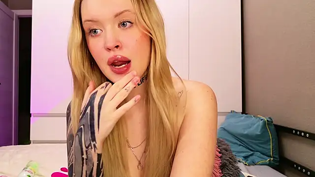 candy_kattee's cam snapshot