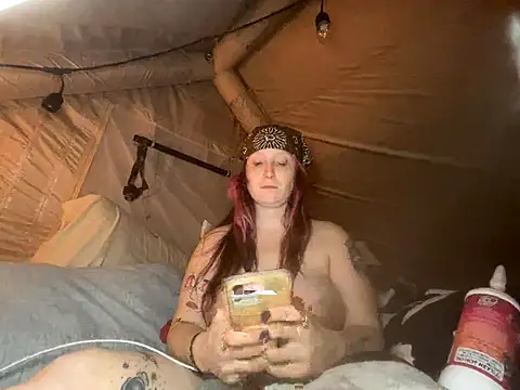 BOOTYFULBRI's cam snapshot