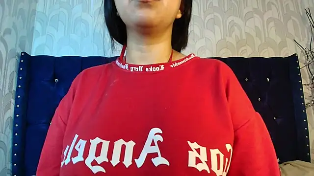 CarolineBrunx live sex cam