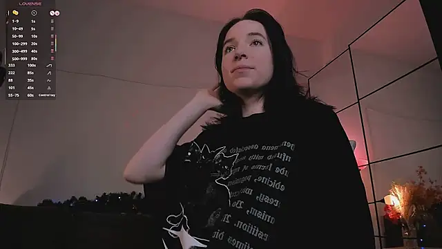 lilithlunna live sex cam