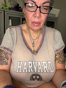 dieseldame1313 live sex cam