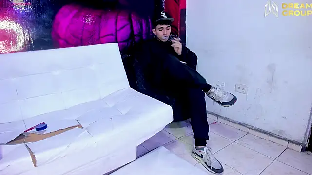 AmazingPartys live sex cam