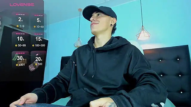 Lobo_17_ live sex cam