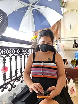 lyna_bl live sex cam