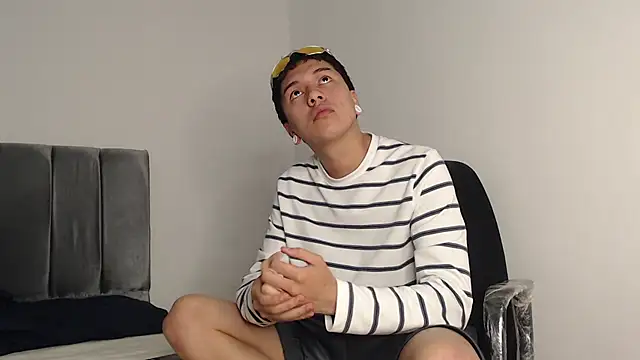 alex-lover's cam snapshot