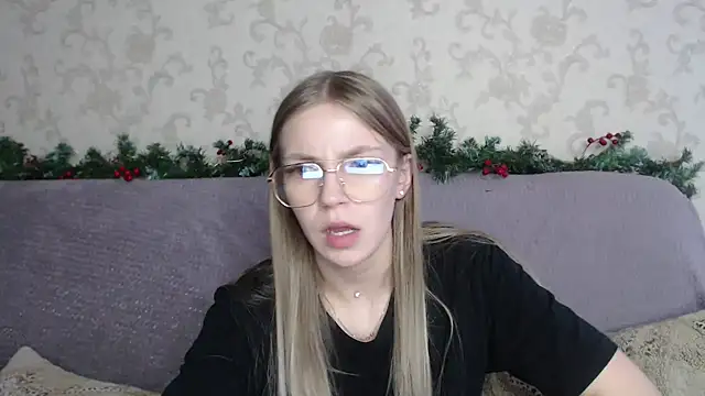 HitGyrl's cam snapshot