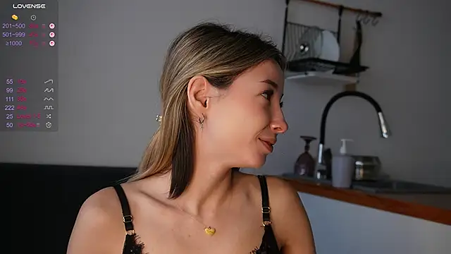 EmelyBenz live sex cam