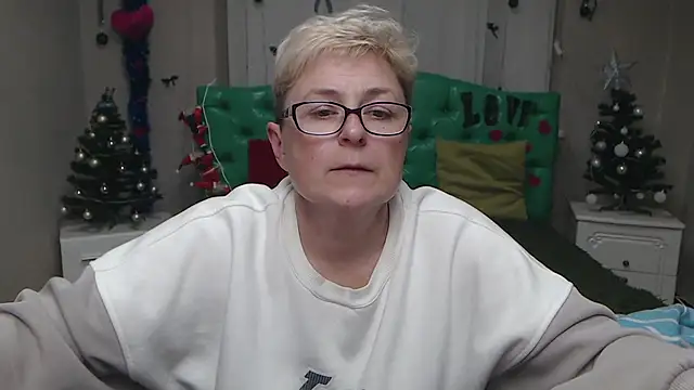 EmiliaGree's cam snapshot