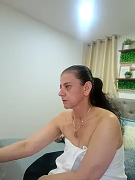 sasi_luna's cam snapshot