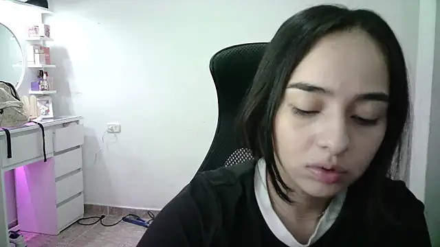 aineangeel's cam snapshot