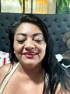 miaboobs19's cam snapshot